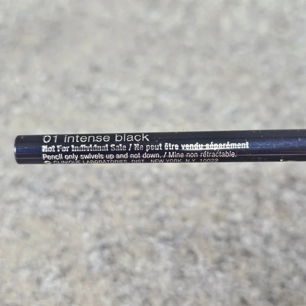 Clinique Quickliner for Eyes Intense Eyeliner Pencil, 01 Intense Black, NEW